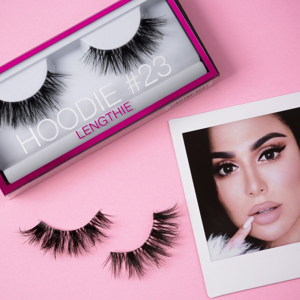Various Huda Beauty Lashes